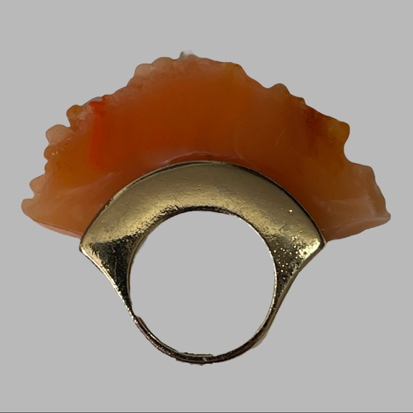 Gold Tone Unique Stone Tall Ring Size 7 1/2 - Picture 2 of 3